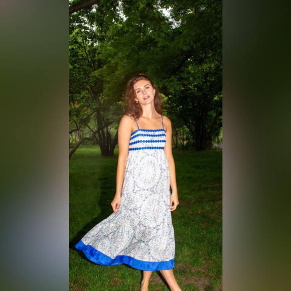 Stellah Dresses & Skirts - Stellah Sz M Multicolor Floral Women’s Sundress